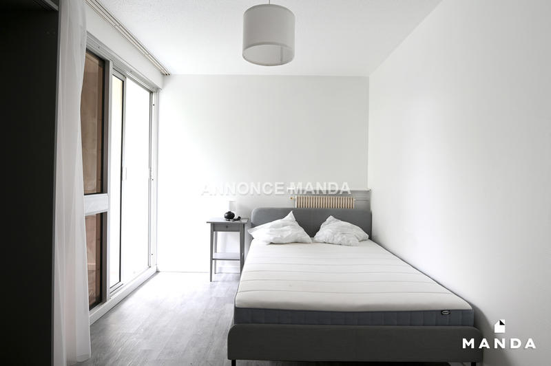 Chambre - 10 m² - 5 pièces