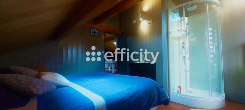 Maison - 213 m² - 9 pièces