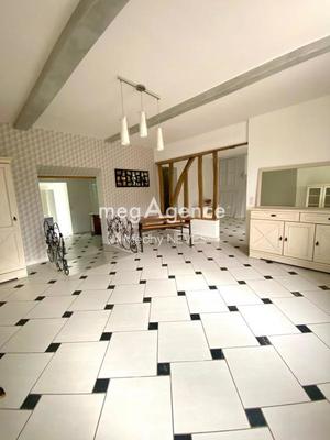 Maison - 135 m² - 6 pièces