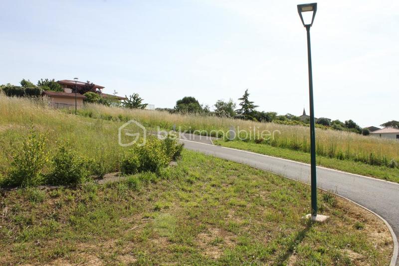 Terrain constructible - 488 m²