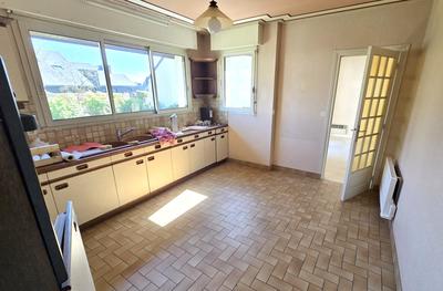 Maison - 165 m² - 7 pièces