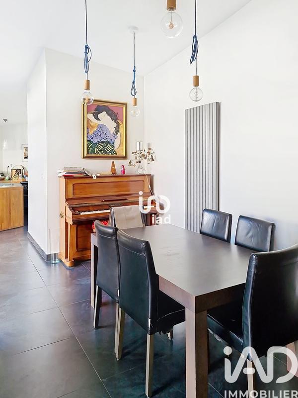 Maison - 244 m² - 10 pièces