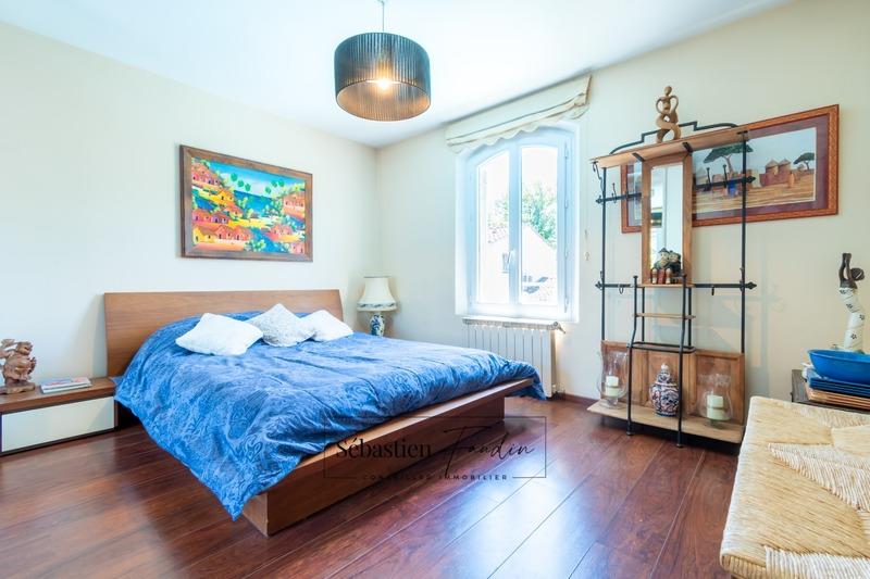 Maison - 162 m² - 5 pièces