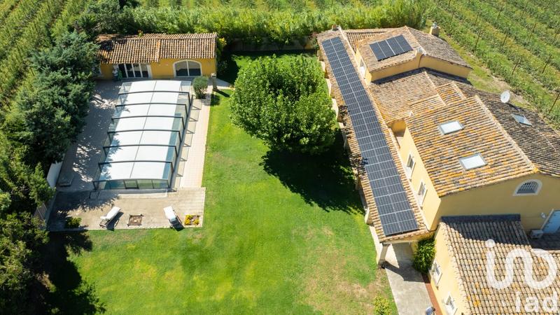 Maison - 385 m² - 7 pièces