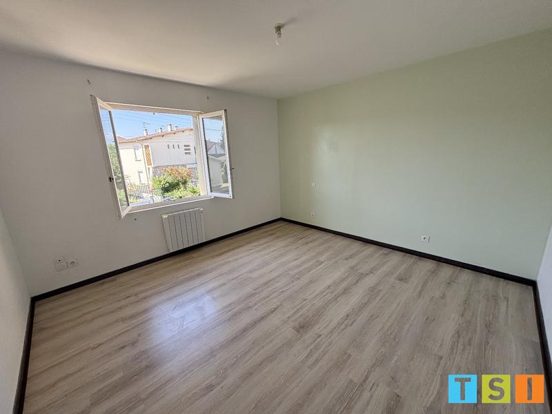 Maison - 206 m² - 7 pièces