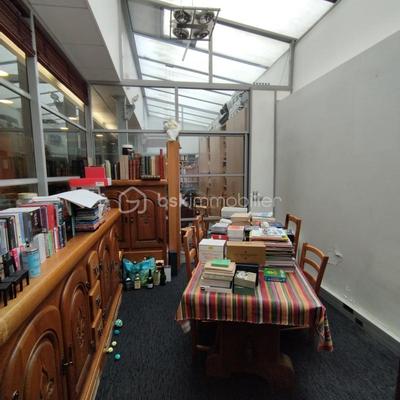 Immeuble - 185 m² - 6 pièces