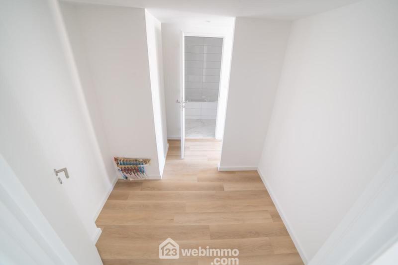 Appartement - 115 m² - 4 pièces