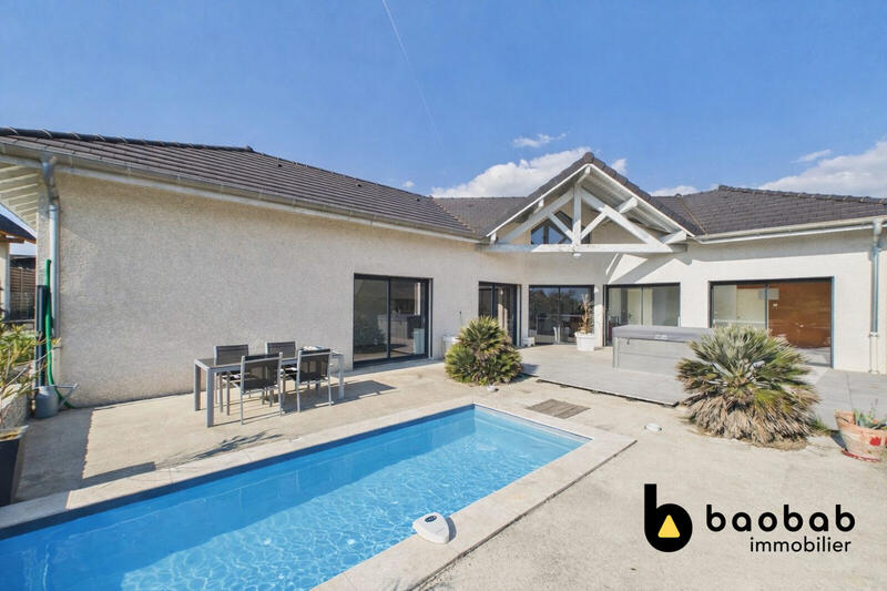 Maison - 153 m² - 6 pièces