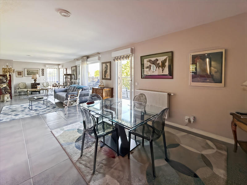 Appartement - 114 m² - 5 pièces