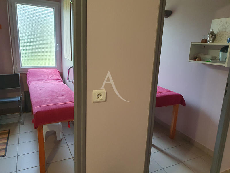 Bureau - 91 m² - 4 pièces