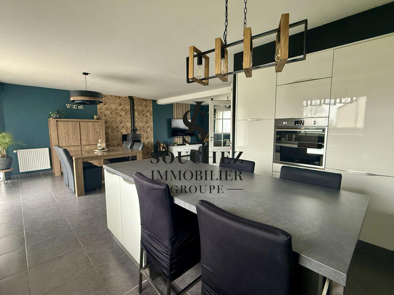 Maison - 105 m² - 6 pièces