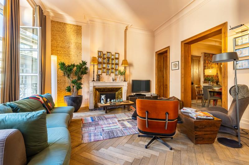 Appartement - 213 m² - 6 pièces