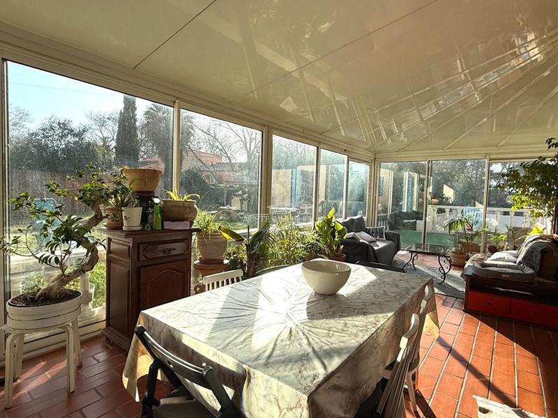 Maison - 230 m² - 8 pièces