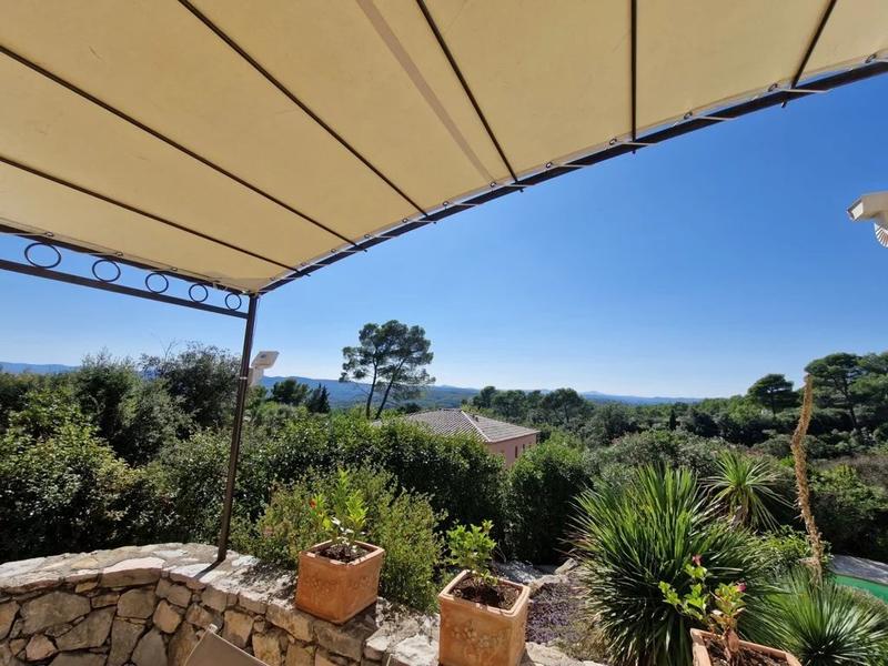 Maison chambre d'hôtes - 240 m² - 11 pièces