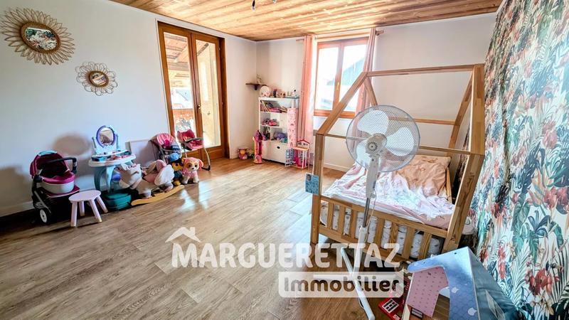 Maison - 180 m² - 6 pièces