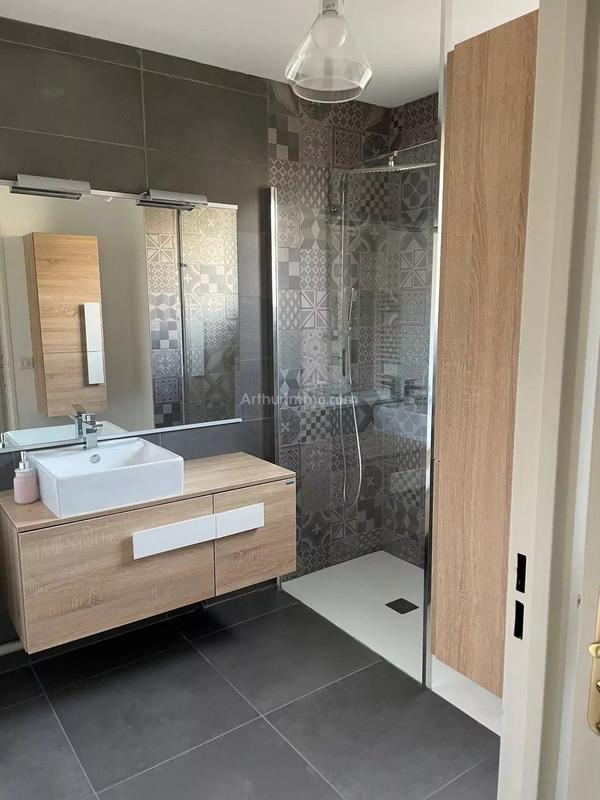 Appartement - 89 m² - 3 pièces