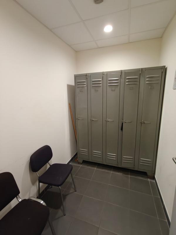 Local commercial - 679 m²