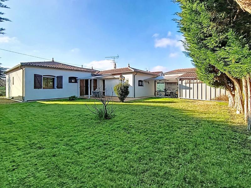 Villa - 100 m² - 4 pièces