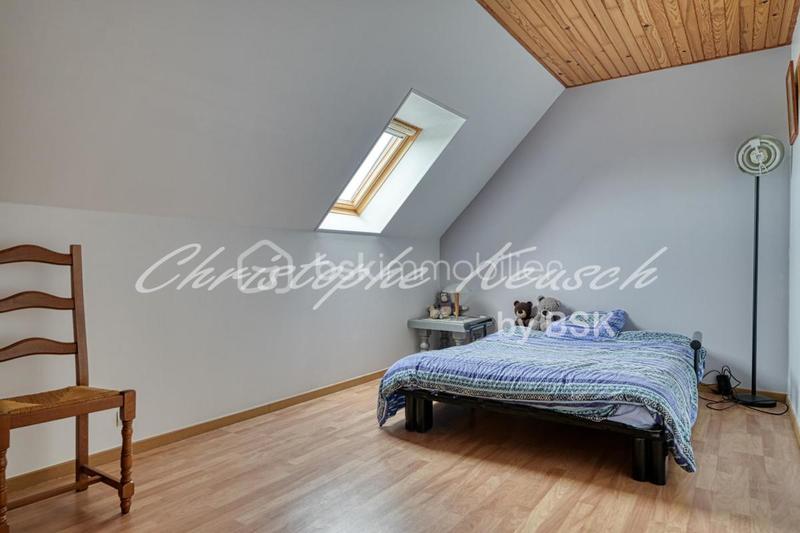 Maison - 180 m² - 7 pièces