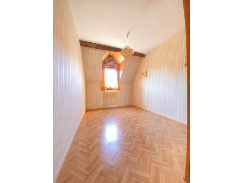 Maison - 210 m² - 8 pièces