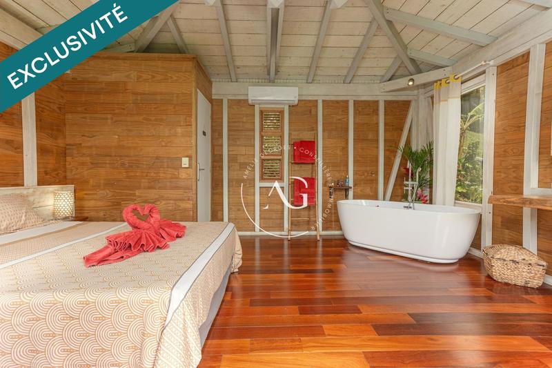 Villa - 285 m² - 10 pièces