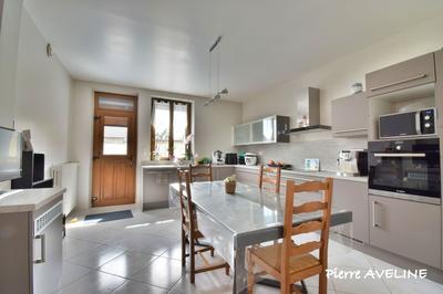 Maison - 115 m² - 4 pièces