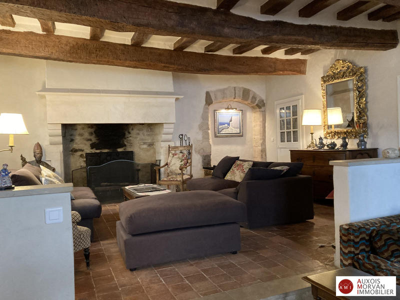 Maison ancienne - 270 m² - 8 pièces