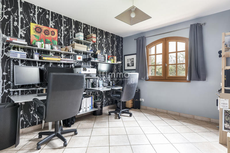 Villa - 200 m² - 6 pièces