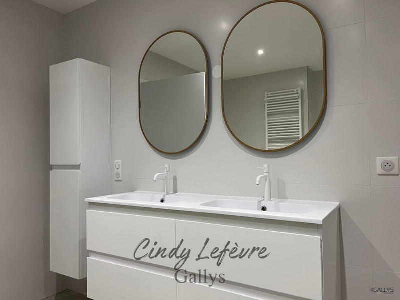 Appartement - 95 m² - 4 pièces