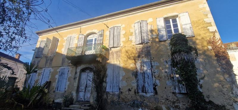 Appartement - 225 m² - 8 pièces