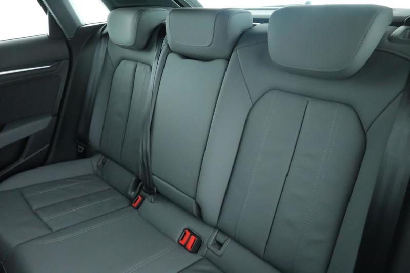 Audi A3 sportback 35 Tfsi mHEV Design LuxeS Tronic 7 150 ch