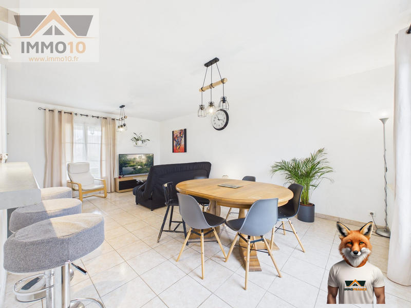 Maison - 98 m² - 5 pièces