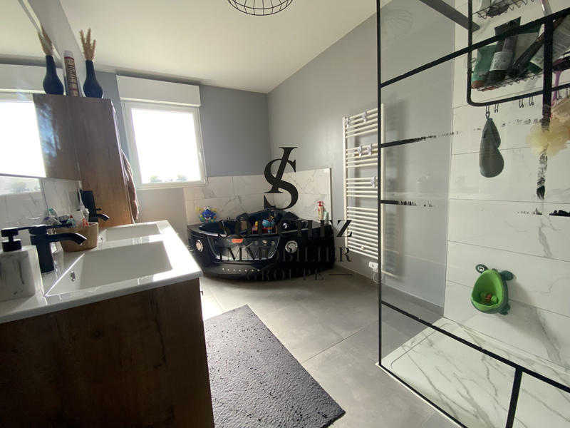 Maison - 125 m² - 6 pièces