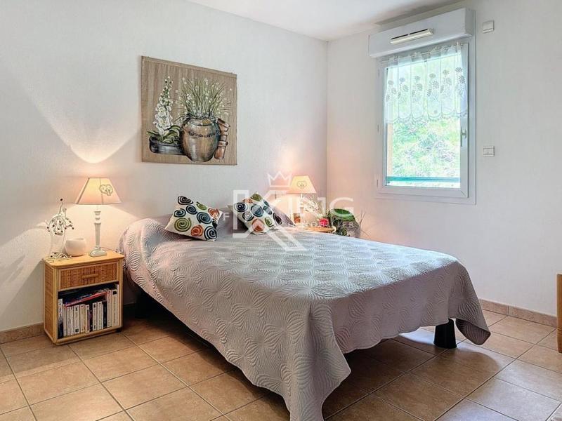 Appartement - 90 m² - 4 pièces