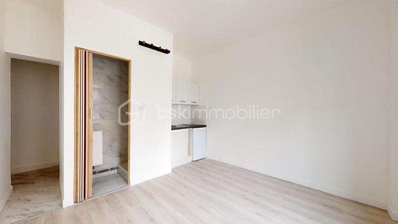 Studio - 26 m² - 2 pièces