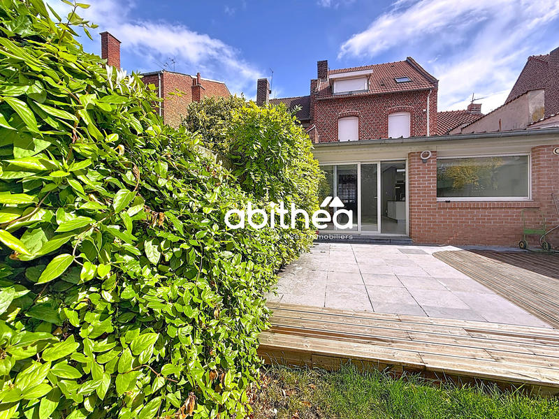 Maison - 182 m² - 6 pièces