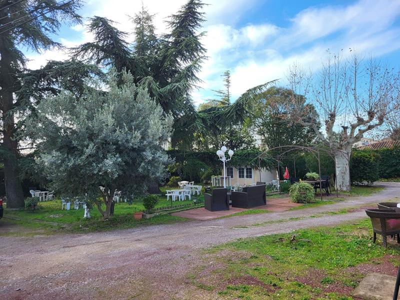 Maison - 507 m² - 20 pièces