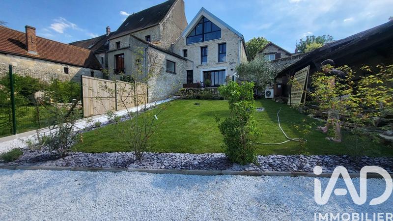 Maison - 174 m² - 8 pièces