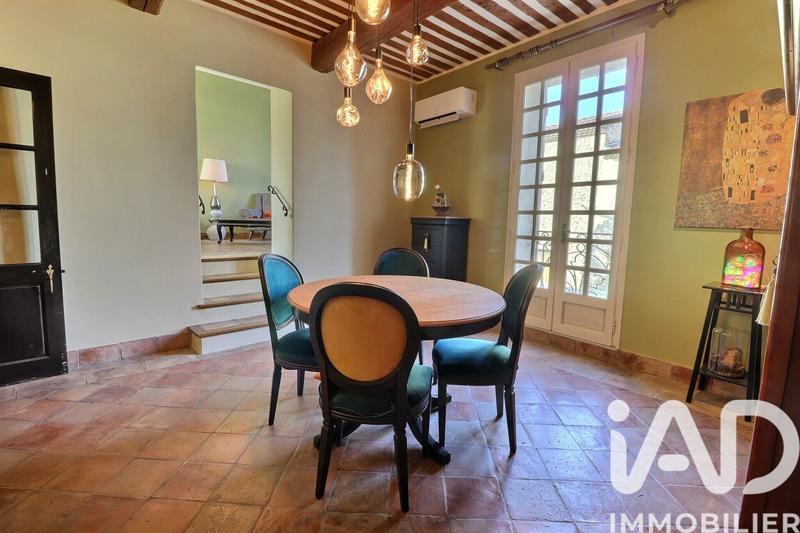 Maison - 252 m² - 8 pièces