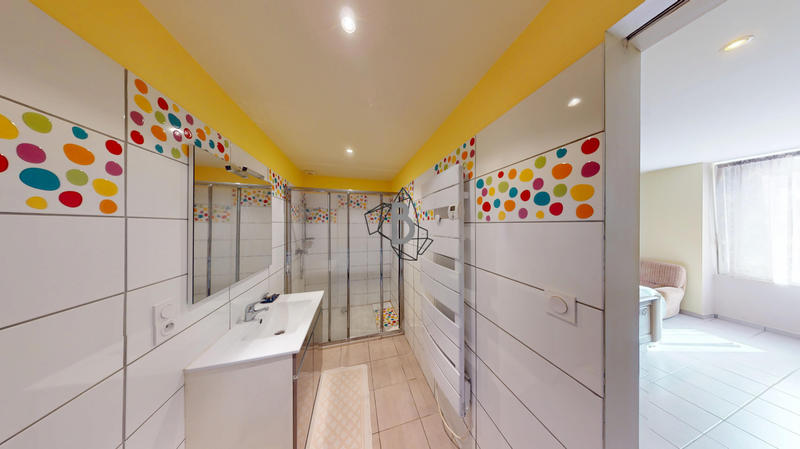 Maison - 90 m² - 3 pièces