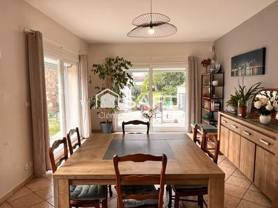 Maison - 183 m² - 7 pièces