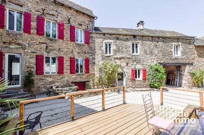 Maison ancienne - 242 m² - 8 pièces