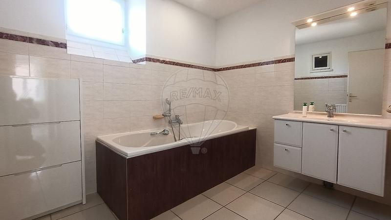 Maison - 177 m² - 5 pièces