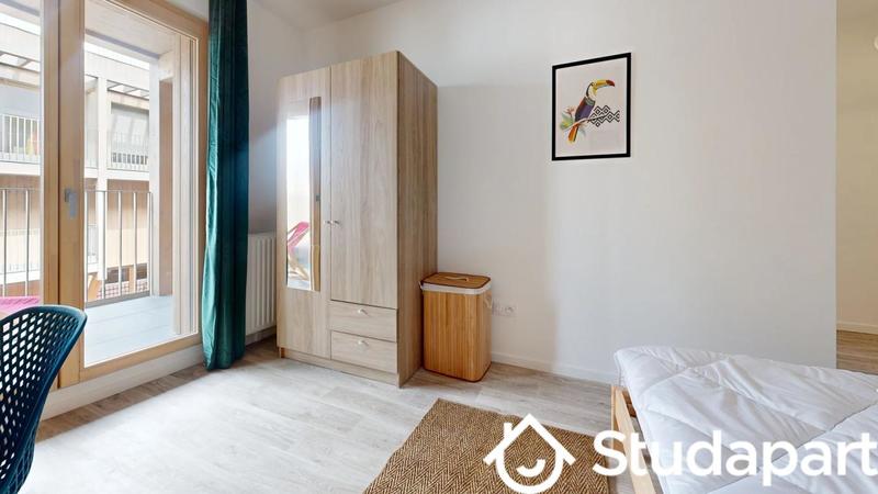 Chambre - 10 m² - 1 pièce