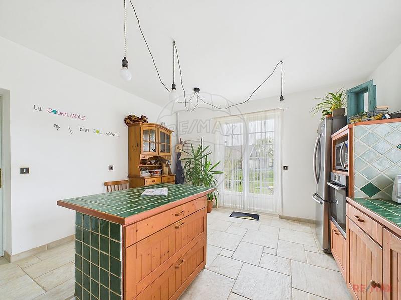 Appartement - 272 m² - 6 pièces