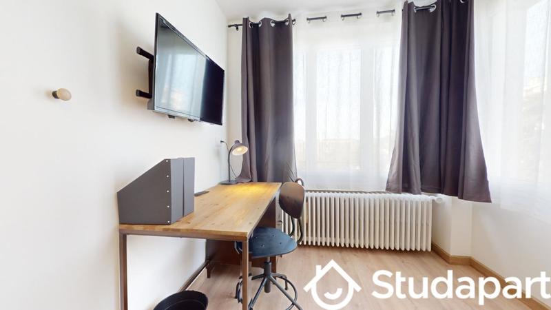 Chambre - 9 m² - 1 pièce