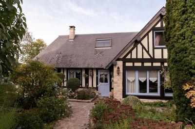 Maison ancienne - 234 m² - 19 pièces