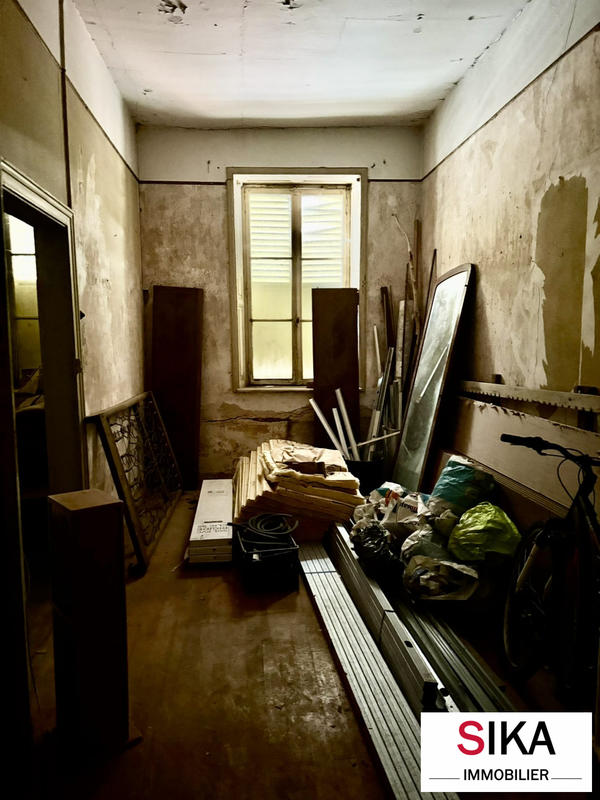 Maison ancienne - 303 m² - 10 pièces