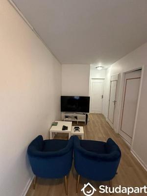 Chambre - 11 m² - 1 pièce