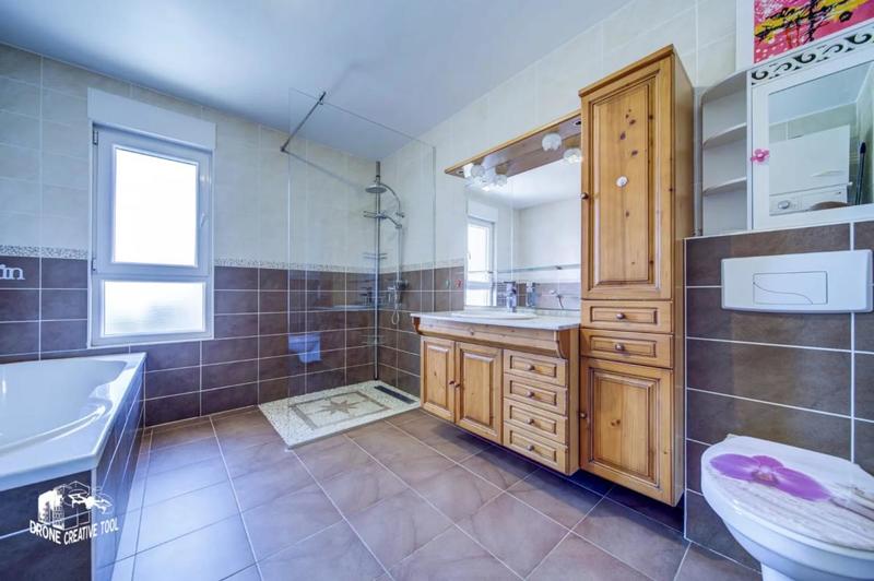 Maison - 164 m² - 6 pièces